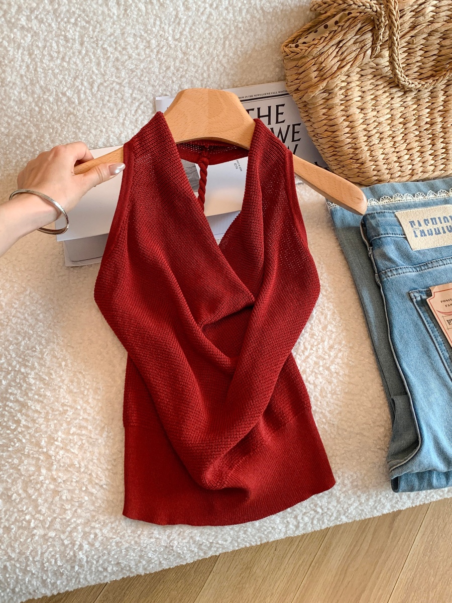 Women's Draped Halter Neck Knit Top Summer Design Sleeveless Vest - Image 3
